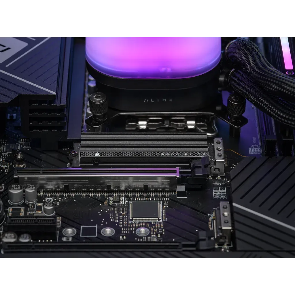 Corsair MP600 ELITE 1TB Gen4 PCIe x4 NVMe M.2 SSD with heatsink; Read Up To 7000MB/s; Write up to 6200MB/s